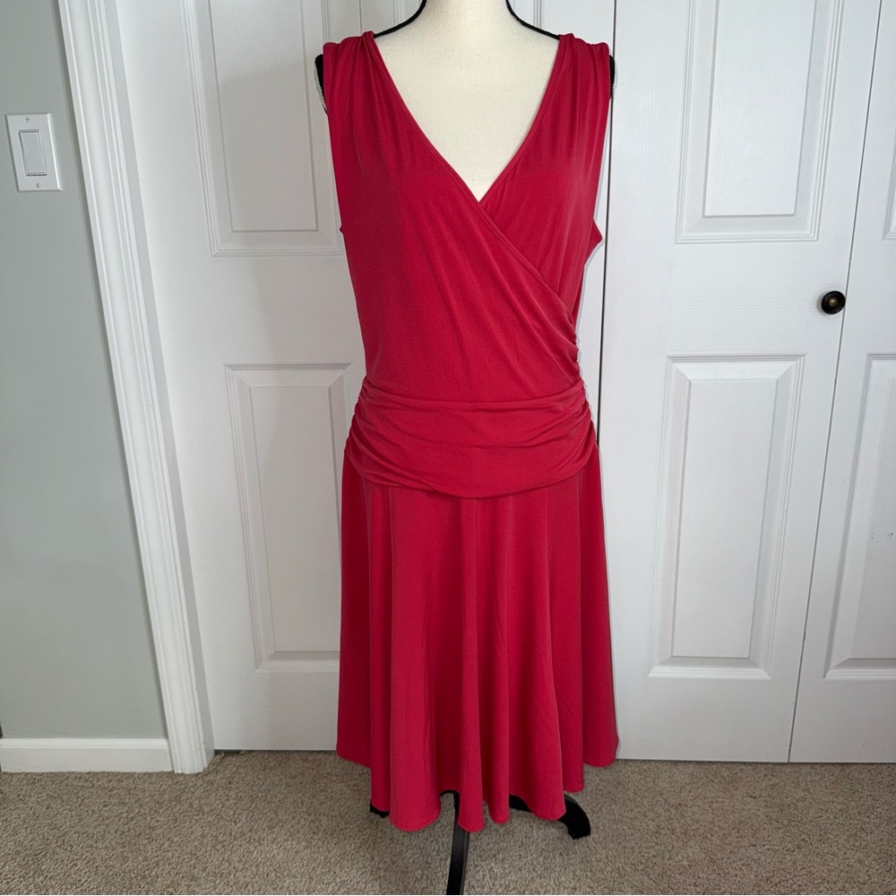 Talbots women’s size 14 Coral Sleeveless V Neck flattering Slinky Midi Dress - Picture 2 of 9